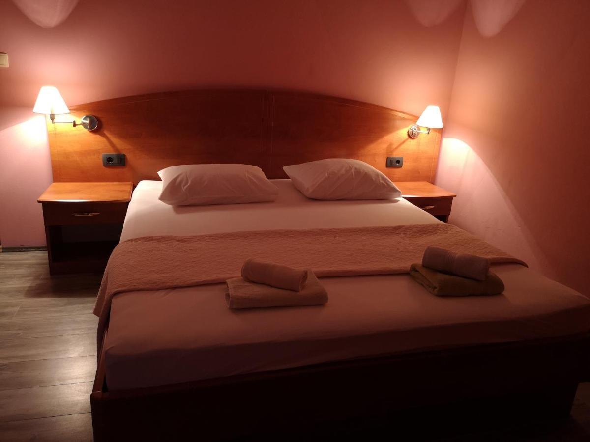 Apartmani Olivera 2 Supetarska Draga Cameră foto